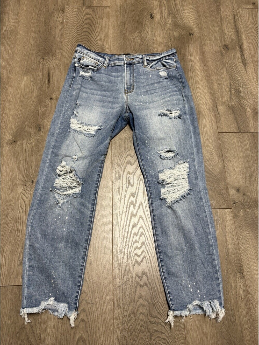 Judy Blue Women's Boyfriend Skinny Distressed Light Wash Jeans JB82155- 11/30